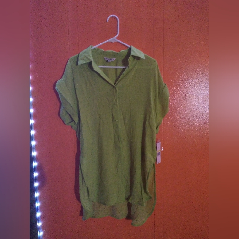 Nanette women's button up blouse size medium